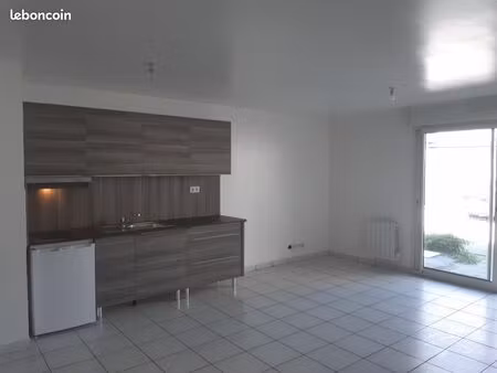 studio 1 pièce 37 m²