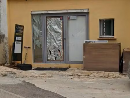 local commercial 33m2 pennes mirabeau