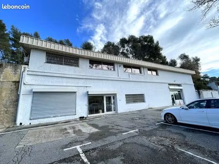 local commercial 821 m² la roquette sur siagne