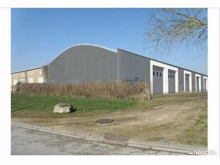 local d'activité 162 m²