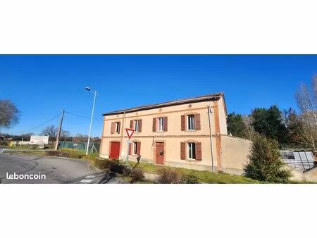 maison 9 pièces 270 m²