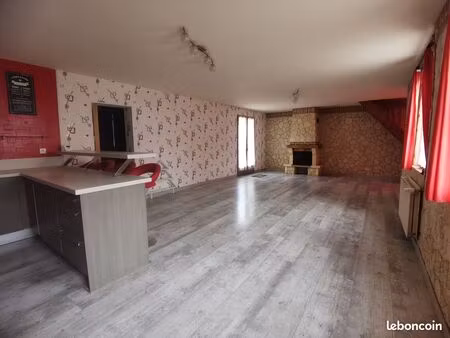 maison 6 pièces 132 m²