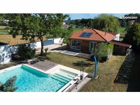 villa 5 pièces 122 m²