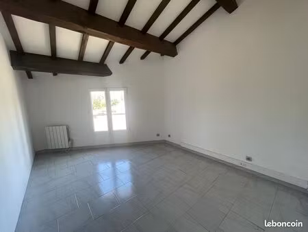 bureaux 10 m² lambesc