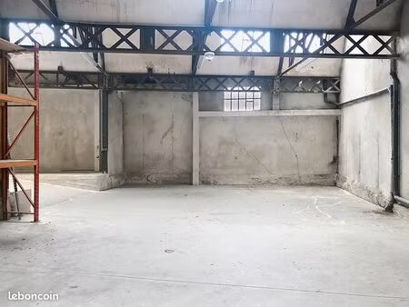 entrepôt 380 m² yssingeaux