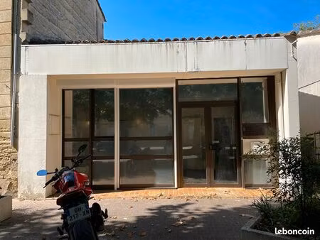 local commercial 85 m² sainte terre