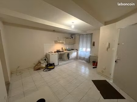 appartement 2 pièces 64 m²