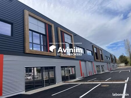 local 2470 m² saint-quentin-fallavier