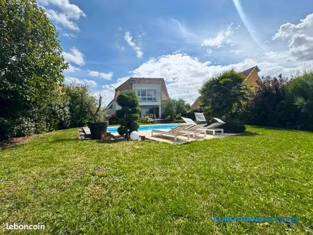 maison 6 pièces 155 m²