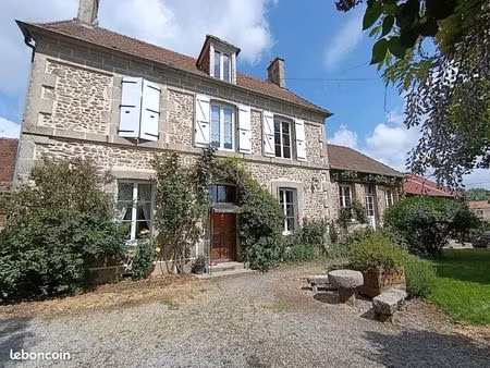 maison 8 pièces 133 m²