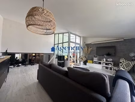appartement 4 pièces 93 m²