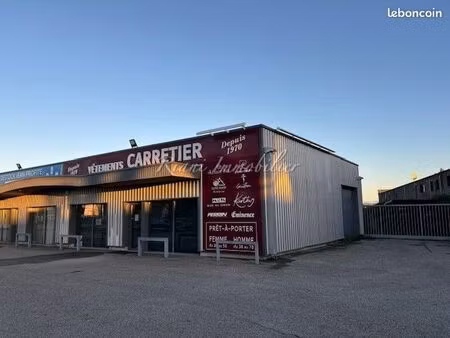 commerce services 128 m²