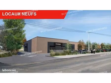 local d'activité 243 m²