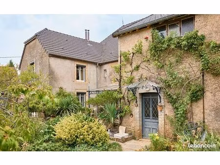 maison 6 pièces 283 m²