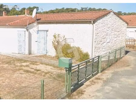 grange 2 pièces 40 m²