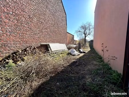 terrain 913 m² comines