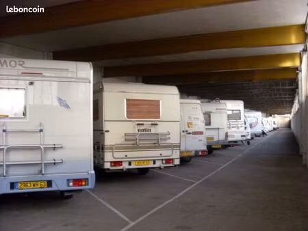 stationnement camping cars  caravanes...