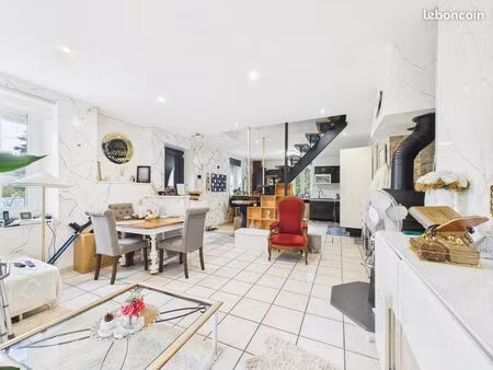 maison 6 pièces 120 m²