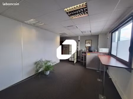 bureaux 120 m²
