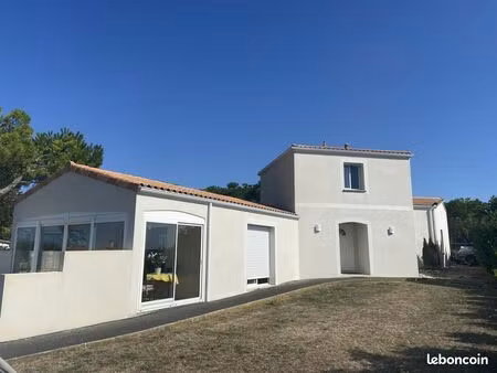 villa 5 pièces 142 m²