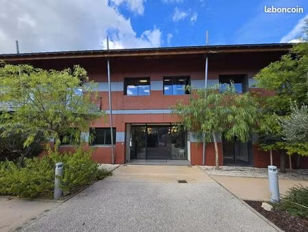 bureaux 525 m² solliès-ville