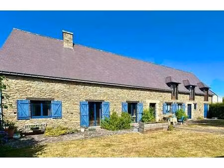vente maison piscine à saint-avé (56890) : à vendre piscine / 421m² saint-avé