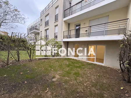 studio en rez de jardin avec parking