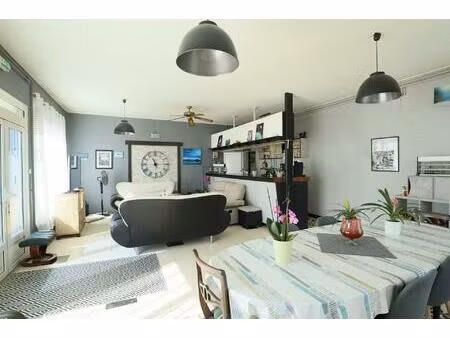 maison de 188m2  5 chambres  avec garage sur terrain de 1900m2