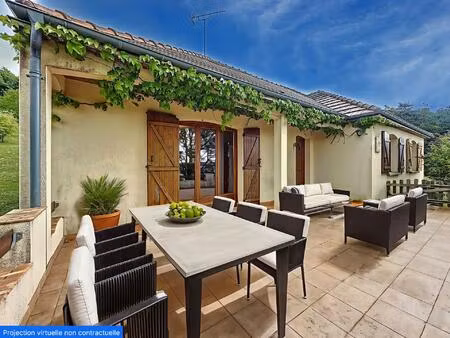 à 10mn de la gare de sens direct paris