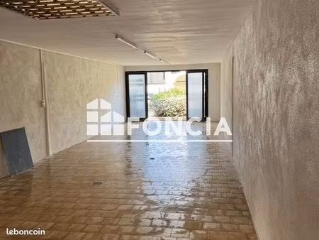 local commercial 70 m²