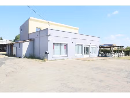 vente maison à mairé-levescault (79190) : à vendre / 188m² mairé-levescault