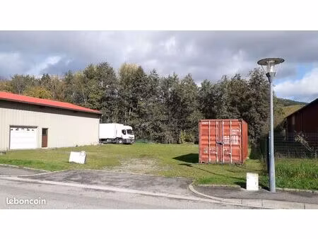 parking  stockage extérieur  surface à la demande. 2/m2/mois