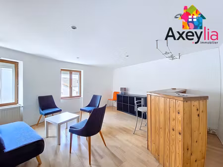 a louer en location meublee - thizy-les-bourgs - maison de ville