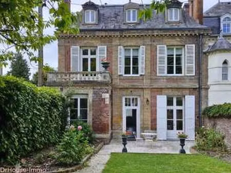 vente maison à lisieux (14100) : à vendre / 273m² lisieux