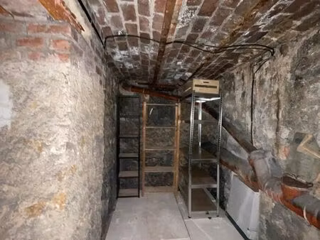 cave pour stockage saine et sécurisée - 8m2 - paris 15