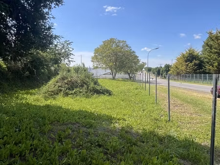 vente terrain à bâtir 818 m²