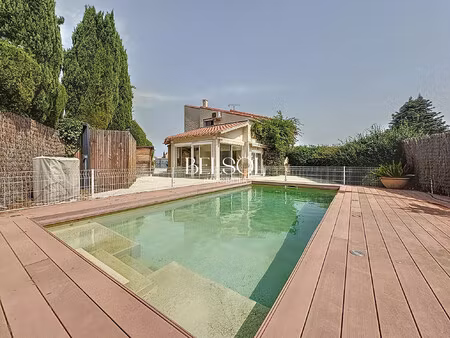 le soler maison t5 avec piscine  jardin et garage