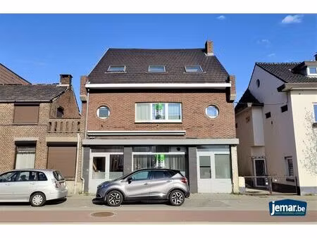 handelspand met woonst op top locatie te smeermaas