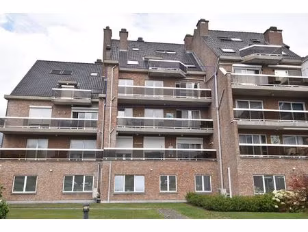 stijlvol en ruim appartement met 3 slaapkamers en zonnig terras.