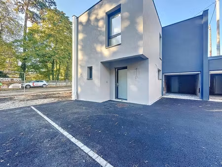 vente maison 4 pièces 86 m² à cernay (68700)  255 000 €