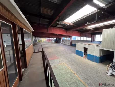 entrepôt de 1520 m2 à louer