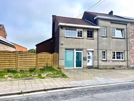 maison 4ch- jardin - 3 facades - activité professionnelle