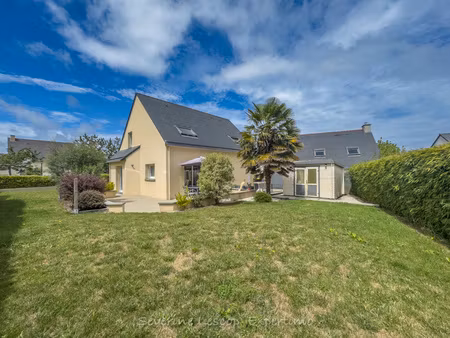 a 15 mn du centre de vannes  maison contemporaine sans travaux