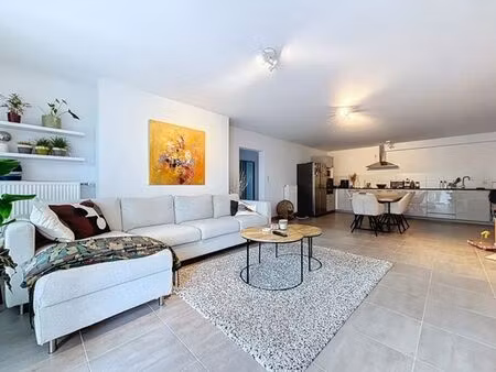 appartement deux chambres  jardin et garage