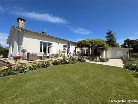 maison de plain pied rénovée - confort et polyvalence