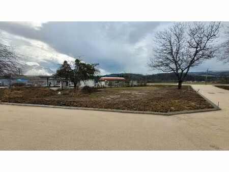 plus que quatre lots