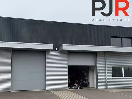 local d'activités à louer