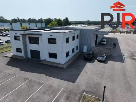 local d'activités à louer