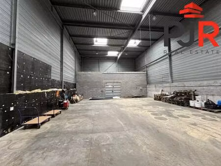 local d'activités à louer