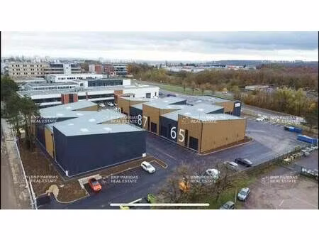 local d'activités à louer